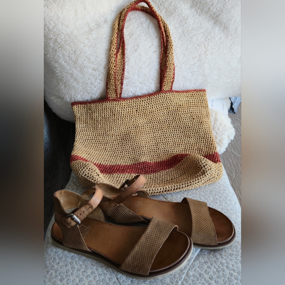 Miz Mooz Perforated Leather Sandals Strap Ankle Women 40 9 9.5 Casual Summer EUC - Picture 2 of 15
